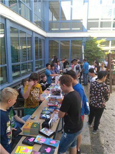 Die Friedrich-von-Bodelschwingh-Schule, eine Realschule plus mit Ganztagsangebot, lädt herzlich zum offenen Flohmarkt ein. Foto: privat