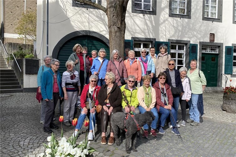 Die Frühjahrswanderinnen der kfd Linz