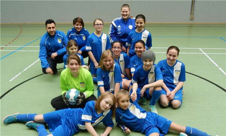 Die Fußball-Mädchenmannschaft des SV Sayn. privat