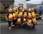 Die Fußgruppe „The bunte Huppe“ aus Müllenbach: Lagerfeuer aus 2020