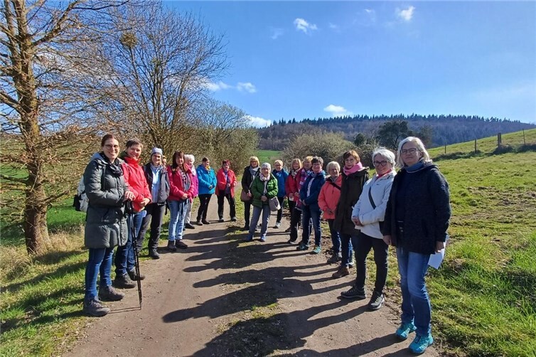 Die Fußpilger auf dem Weg nach Kell