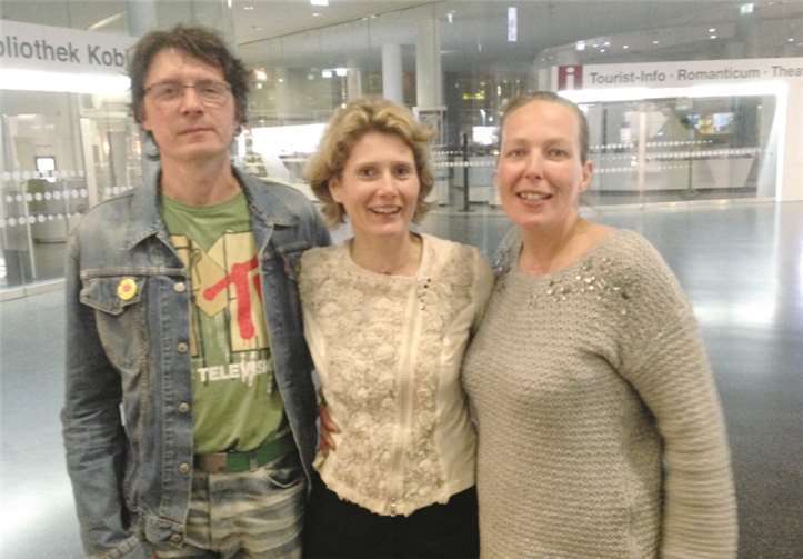 Die GRÜNEN-Mitglieder Carmen und Andreas Bohlender aus Vallendar (v.l.)mit Wirtschaftsministerin Eveline Lemke (M.). privat