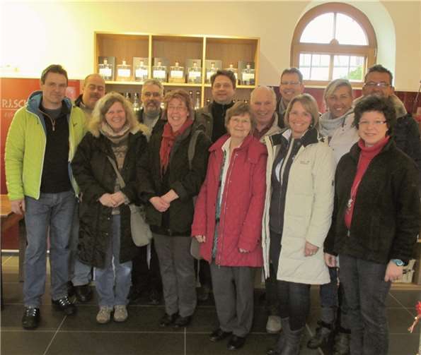 Die Gärtner aus dem Kreis Ahrweiler bei der Besichtigung der Eifeldestillerie. Privat