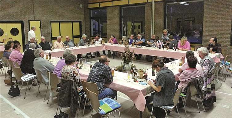 Die Gäste genossen den geselligen und gemütlichen Abend.privat