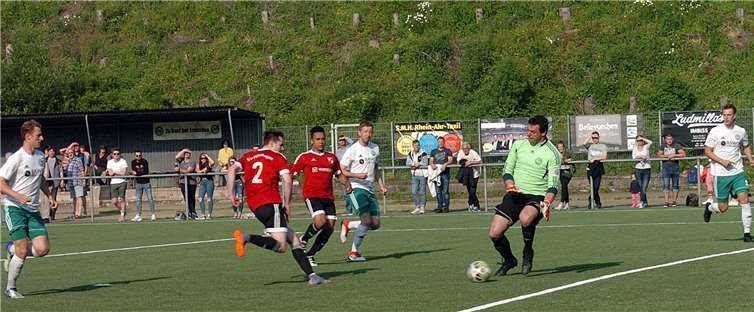 Die Gäste gingen nach einem schnellen Konter in Führung. - RÜ -