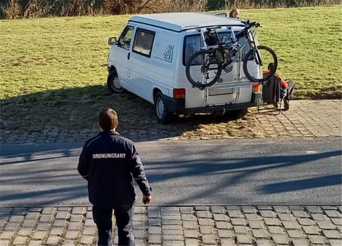 Die Gäste wurden durch die Mitarbeiter des Ordnungsamtes zur Weiterfahrt aufgefordert.