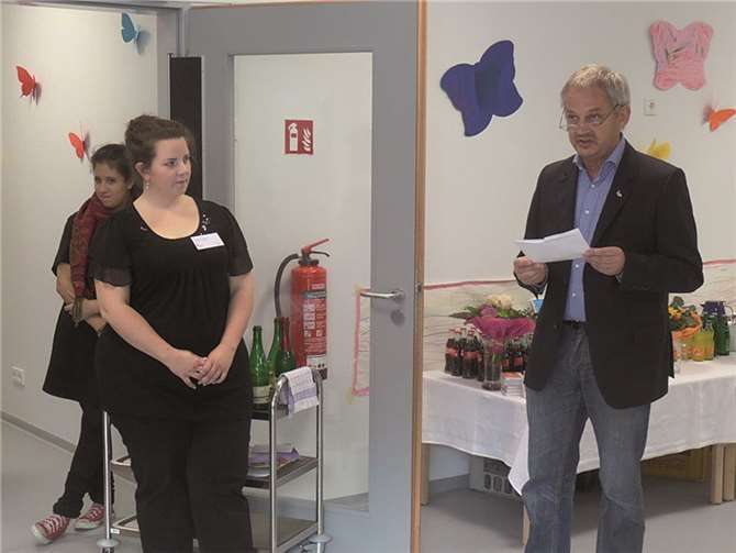 Die Gäste wurden willkommen geheißen.