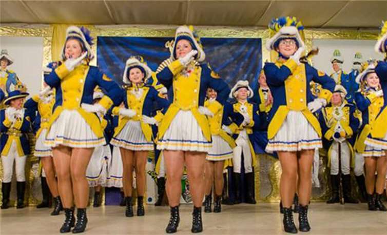 Die Garde der Närrischen Buben darf natürlich nicht fehlen.privat