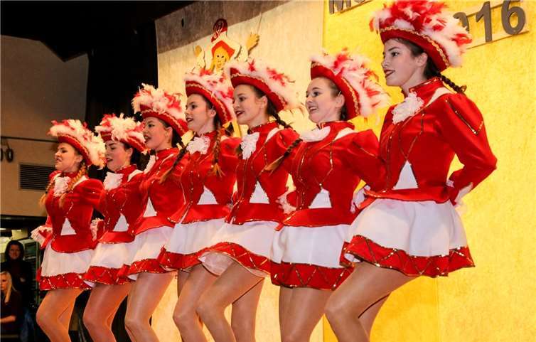 Die Garden zeigten ihr großes tänzerisches Können.