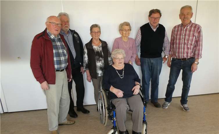 Die Geburtstagskinder aus Hümmerich (v.li.): H. Niemann, S. Schutzeich, Gertrud Lück, A. Vettelschoß, E. Rüdig, H. Dausenau, H.W. Kalbitzer.Foto: privat