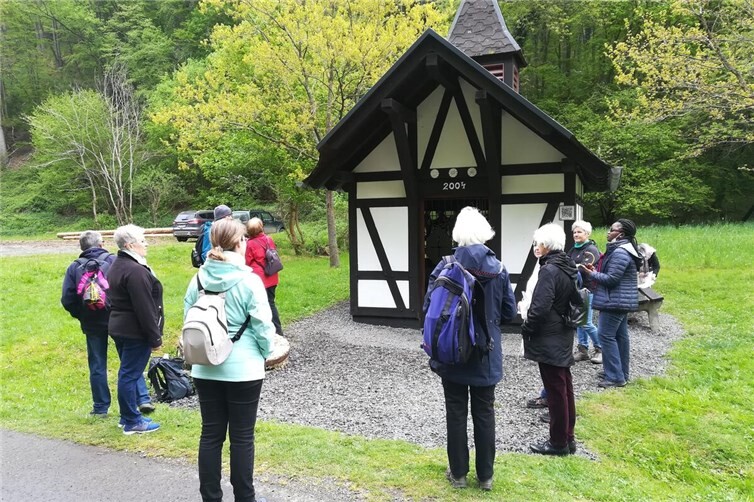 Die Gedenkstätte im Fockenbachtal ist eine Station der Pilgerwanderung. An dieser Stelle stand im 19. Jahrhundert eine Ölmühle, die Mutter Rosas Vater gepachtet hatte. Hier lebte die Ordensgründerin als junges Mädchen mit ihrer Familie. 