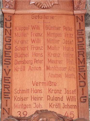 Die Gedenktafel für die während des 2. Weltkrieges gefallenen bzw. vermissten Mitglieder des Katholischen Junggesellenvereins Niedermendig hat bereits viele Stationen hinter sich.