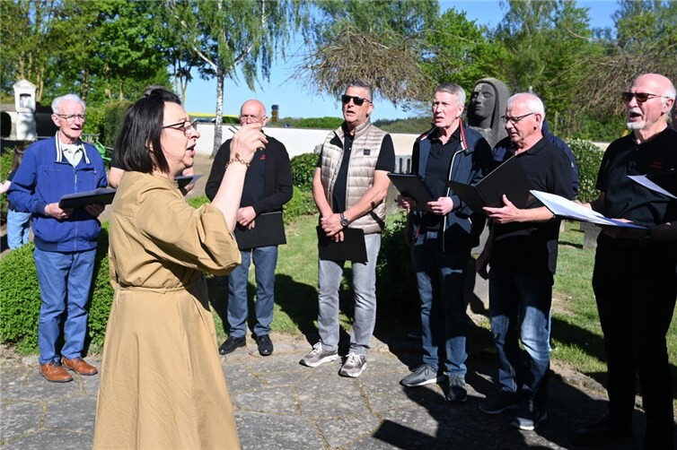Die Gefallenenehrung auf dem Friedhof durfte nicht fehlen.
