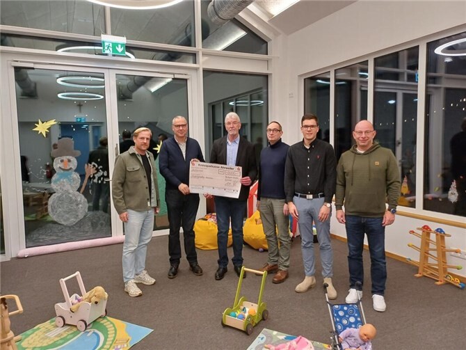 Die Gemeinde Niederzissen bedankt sich herzlich bei der Spedition Neukirchen für ihre großzügige, finanzielle Zuwendung. Foto: privat