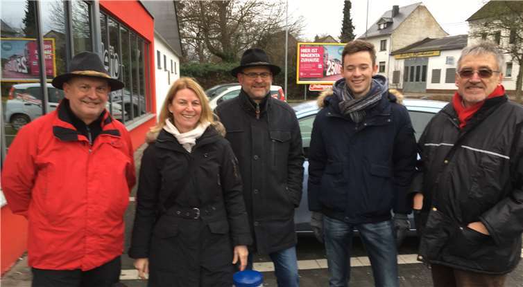 Die Genossen aus Rhens sammelten für das Obdachlosenrestaurant „Mampf“.SPD Rhens