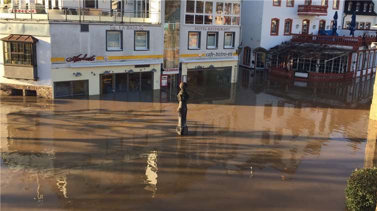 Die Geschäfte entlang der Moselpromenade sind von Hochwasser besonders betroffen. Fotos: TE