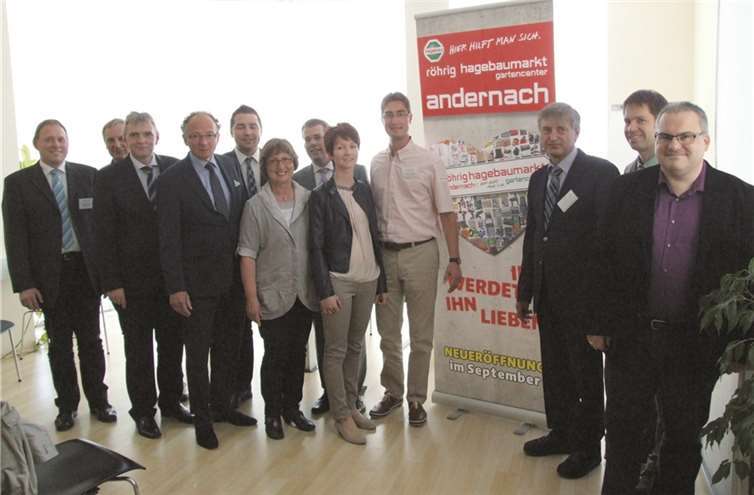 Die Geschäftsführer des Röhrig-Bauzentrums stellten ihr Konzept für den neuen Hagebau-Markt in Andernach vor. -WAMFO.DE-