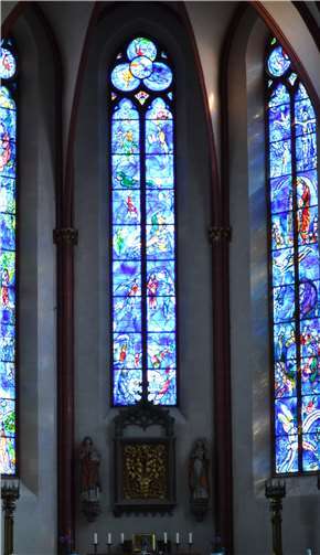 Die Geschichte der berühmten Chagall-Fenster wurde auf eine beeindruckende Weise erzählt. privat