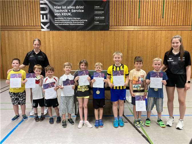 Die Geschwister Schönau mit den stolzen Kindern. Foto: privat