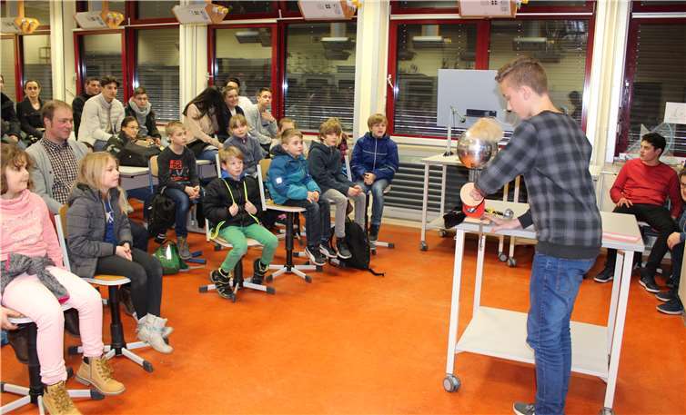 Die Geschwister-Scholl-Realschule Plus bietet viele verschiedene Zweige an. Privat