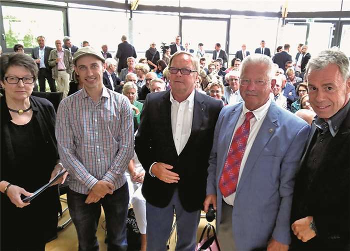 Die Gesprächsrunde mit (v.l.n.r:) Prof. Dr. Ingeborg Henzler, Präsidentin a. D. der Hochschule Koblenz und Mitglied der Initiative Region Koblenz-Mittelrhein e.V., Tobias Lütke, Unternehmer „Shopify“ des Jahres 2014 in Kanada, Manfred Graulich, Vorsitzender der Initiative Region Koblenz-Mittelrhein e.V., Dr. Albin Lütke, Präsident des Lions Club Koblenz-Rhein-Mosel und Thomas Schilling, Wirtschaftsjunioren Mittelrhein, war gut besucht.privat