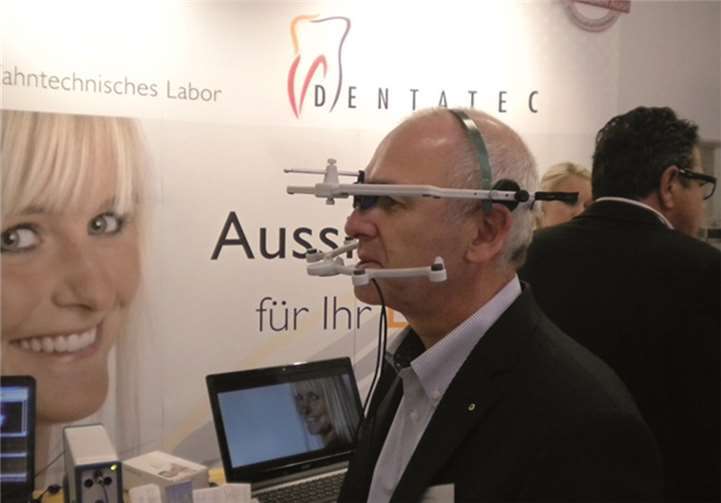 Die Gesundheitsmesse bietet auch die Gelegenheit, sich mit Marktneuheiten aller Art vertraut zu machen. privat