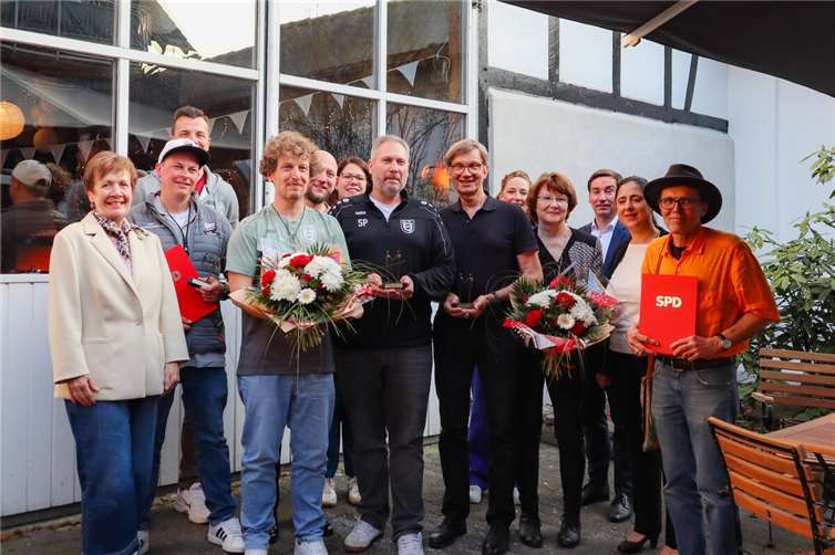 Die Gewinner des 15. Ehrenamtspreises der SPD Rhein-Sieg.  Foto: privat