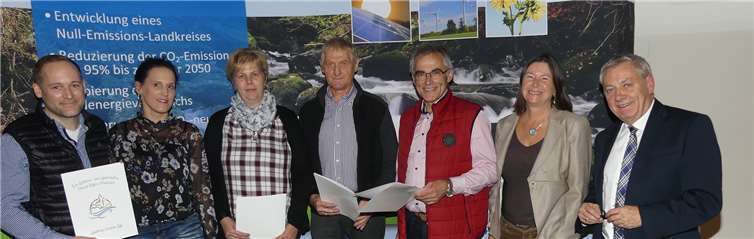 Die Gewinner des Kampagnenwettbewerbs „Clever heizen Cochem-Zell“ freuten sich über Geldpreise.