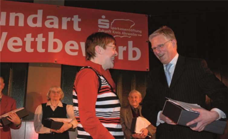 Die Gewinner des Wettbewerbes werden auch bei der vierten Auflage des Wettbewerbes mit Preisen ausgezeichnet.Schwarz