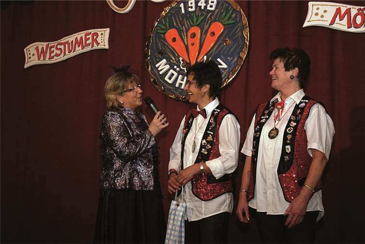 Die Gleeser Möhnen gratulierten auch ganz herzlich.