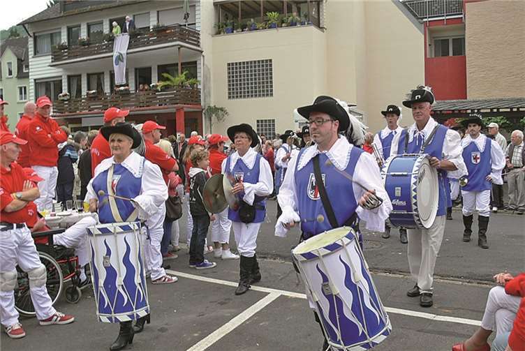 Die Goldbäumchen-Fanfaren aus Ellenz-Poltersdorf sorgten u.a. beim traditionellen Festumzug für tolle musikalische Begleitung.