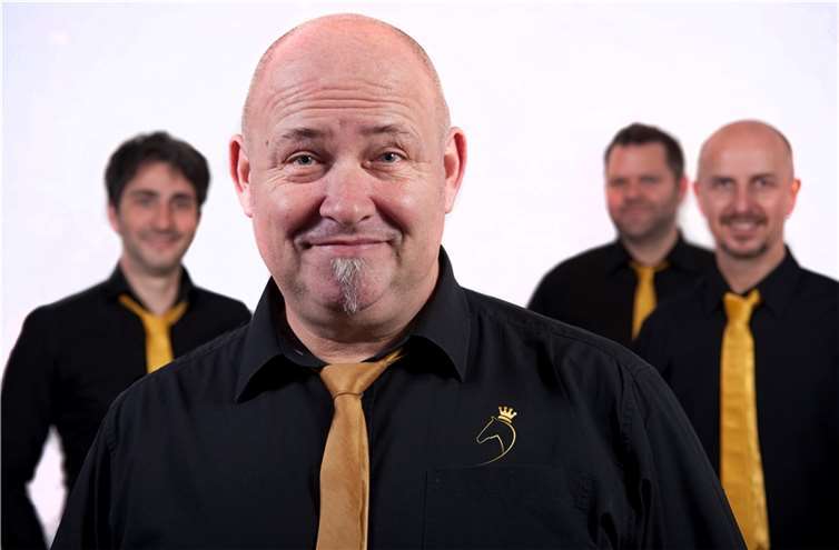 „Die Goldenen Reiter“ eröffnen die Nacht der Vukane.  Foto: Die Goldenen Reiter