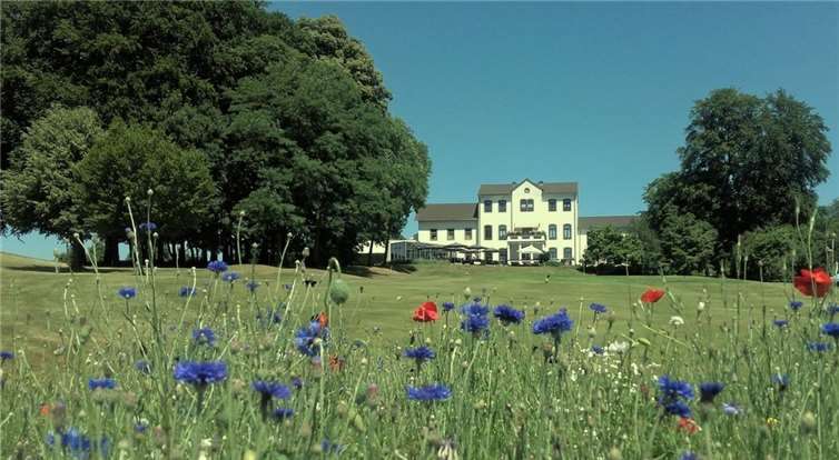 Die Golfanlage auf dem Burghof in Neuwied lädt am 5. Mai zum Tag der offenen Tür“ ein. Foto: Privat