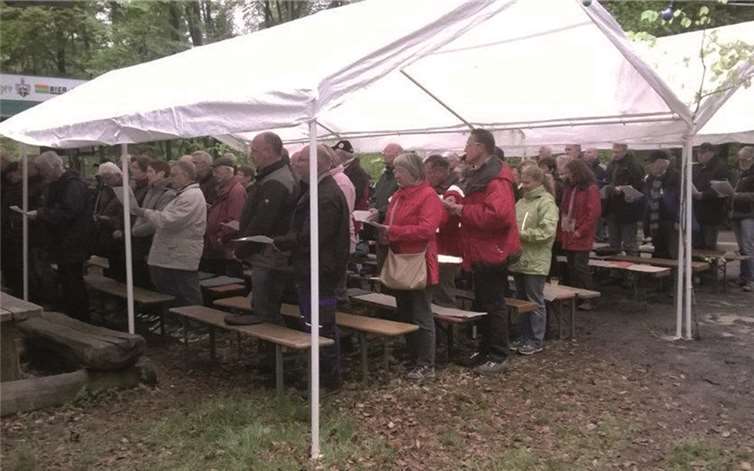 Die Gottesdienstbesucher