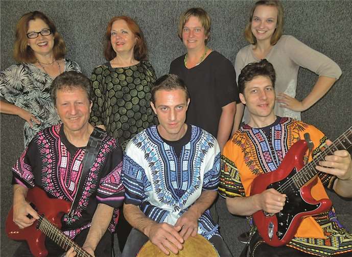 Die Great Spirit Singers geben das Abschlusskonzert beim Kulturmittwoch der ArtAhr 2015. privat