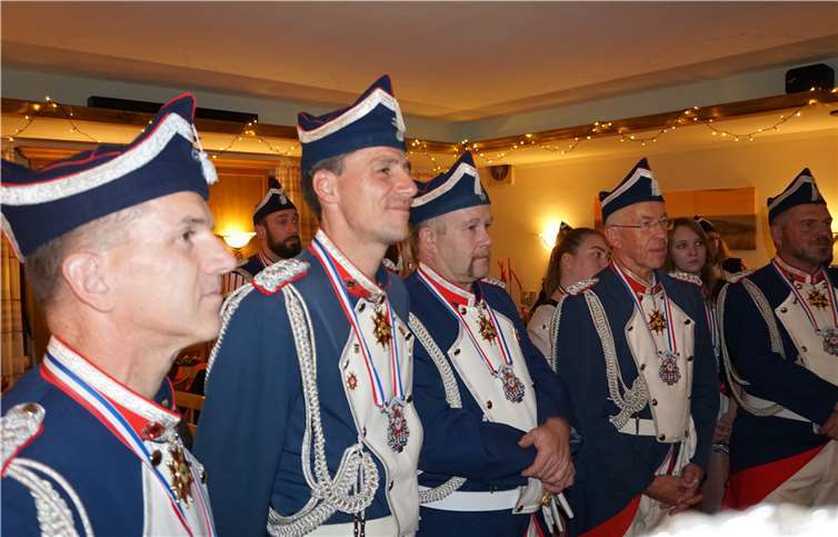 Die Gründungsmitglieder der Kürassiere dürfen künftig den Dienstgrad eines Regimentsgenerals führen.