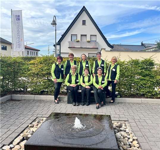 Die Grünen Damen im Evang. Krankhaus Dierdorf/Selters feiern in diesem Monat ihr 40-jähriges Jubliäum. Quelle: Evangelisches Krankenhaus Dierdorf/Selters gGmbH