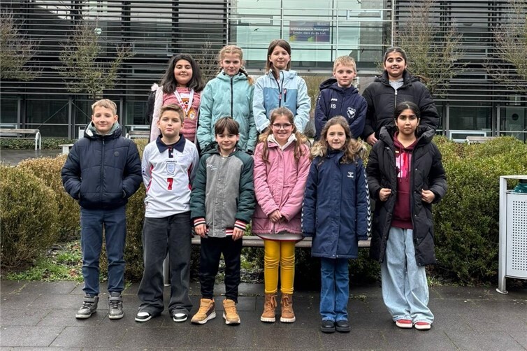 Die Grundschüler beim Regionalentscheid in Remagen.