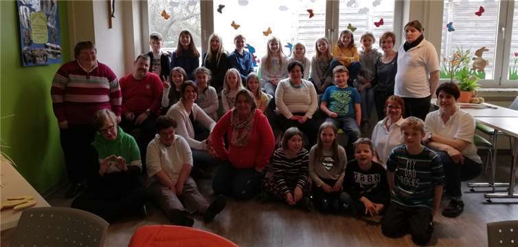 Die Grundschüler verbrachten einen informativen Tag in der Behinderten-Werkstatt des Heinrich-Hauses. Foto: privat