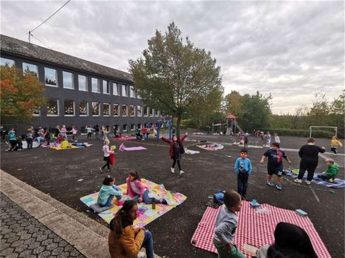 Die Grundschule Dohr setzt Maßstäbe für gesundes Frühstück. Fotos: Michaela Büsen
