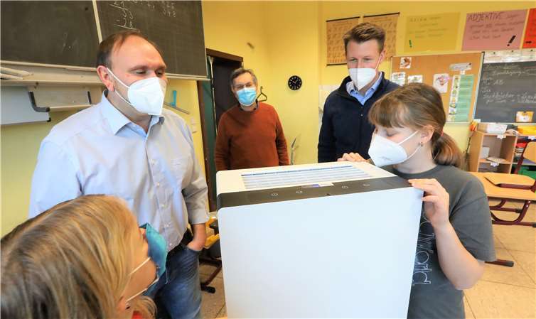 Die Grundschule Melsbach hat neue Luftreiniger mit medizinischer Zulassung.Foto: privat