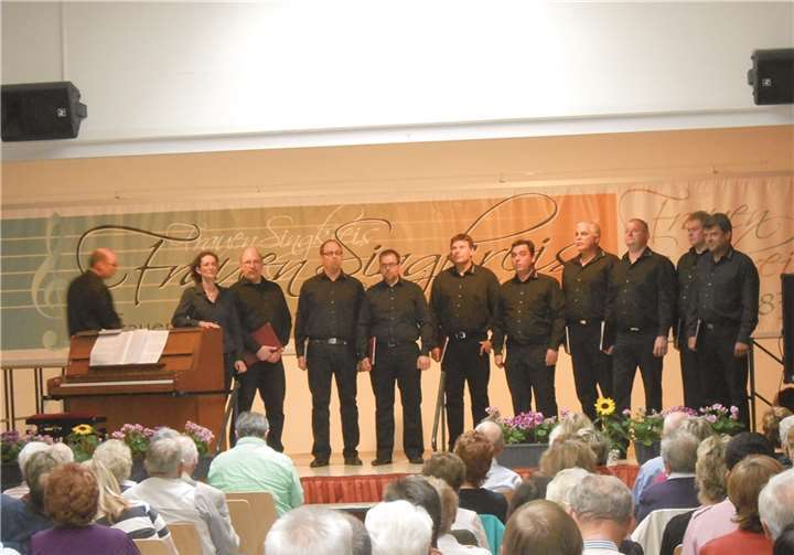 Die Gruppe „Crowncorx“ aus Kettig.