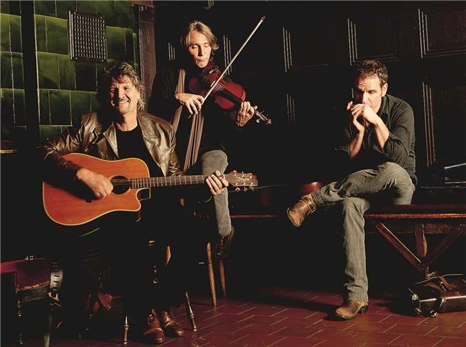 Die Gruppe De Familich verbreiten gute kölsche Laune. privat