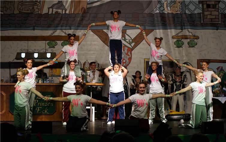 Die Gruppe „Green Marmelades“ präsentierte eine tänzerische Zeitreise zurück in die 90´er Jahre.JS