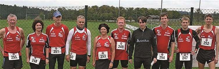 Die Gruppe LG beim Crosslauf in Laubach.  Privat