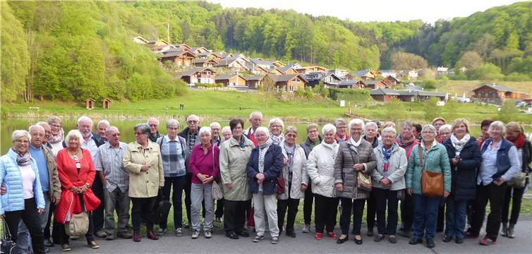 Die Gruppe am Riedener Waldsee kurz vor der Rückfahrt nach Dattenberg. Foto: privat
