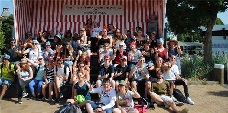 Die Gruppe auf dem Koppelsberg vor der Kapelle.privat