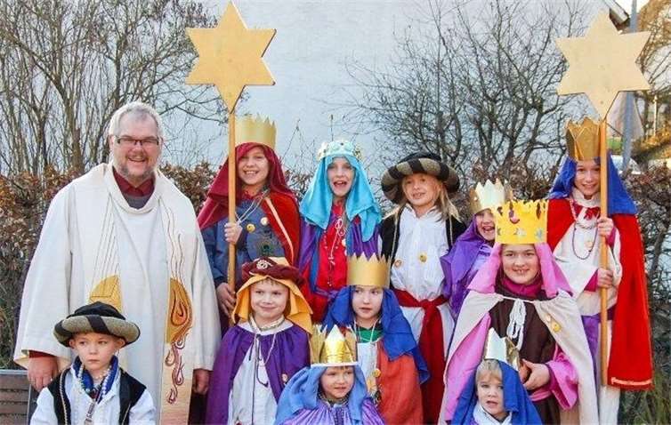 Die Gruppe aus Hesseln wurde auch in Leubsdorf ausgesendet.privat