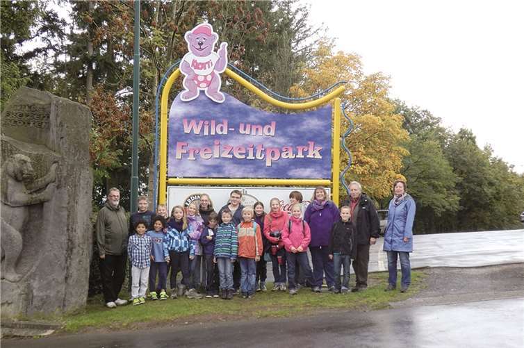 Die Gruppe aus Kell verbrachte einen tollen Tag im Wild- und Freizeitpark. privat