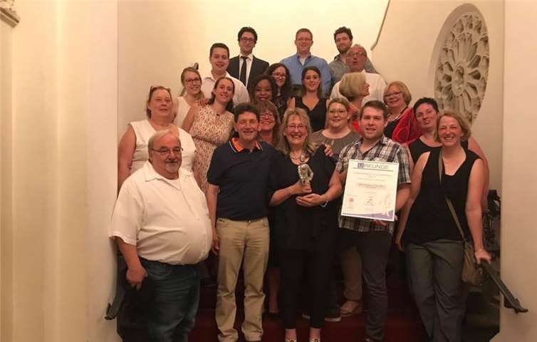 Die Gruppe aus Oberbieber erhielt einen Oscar in der Kategorie „Hintergrund“. privat